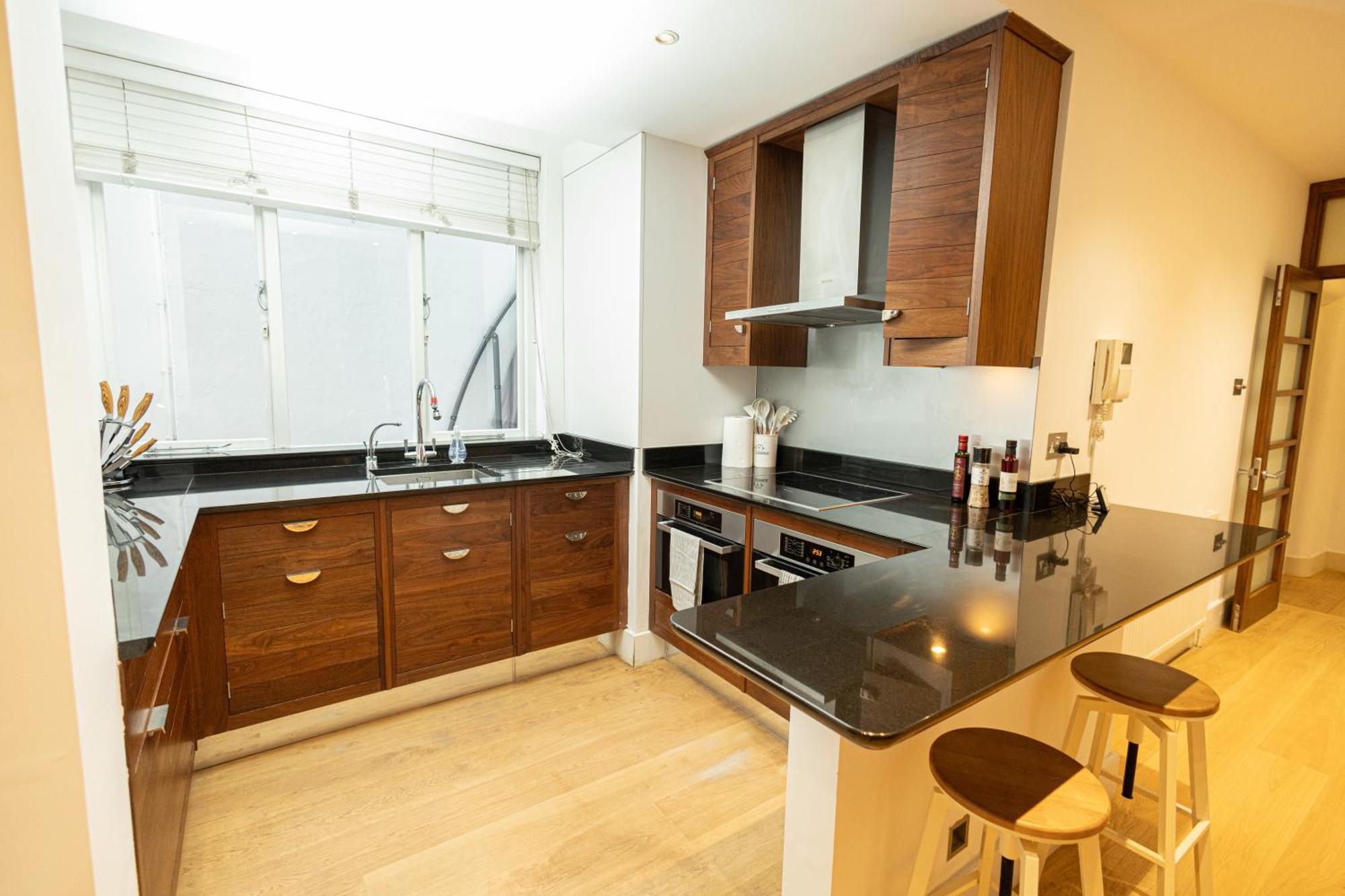 2Bedroom Gem In The Heart Of Kensington Лондон Экстерьер фото