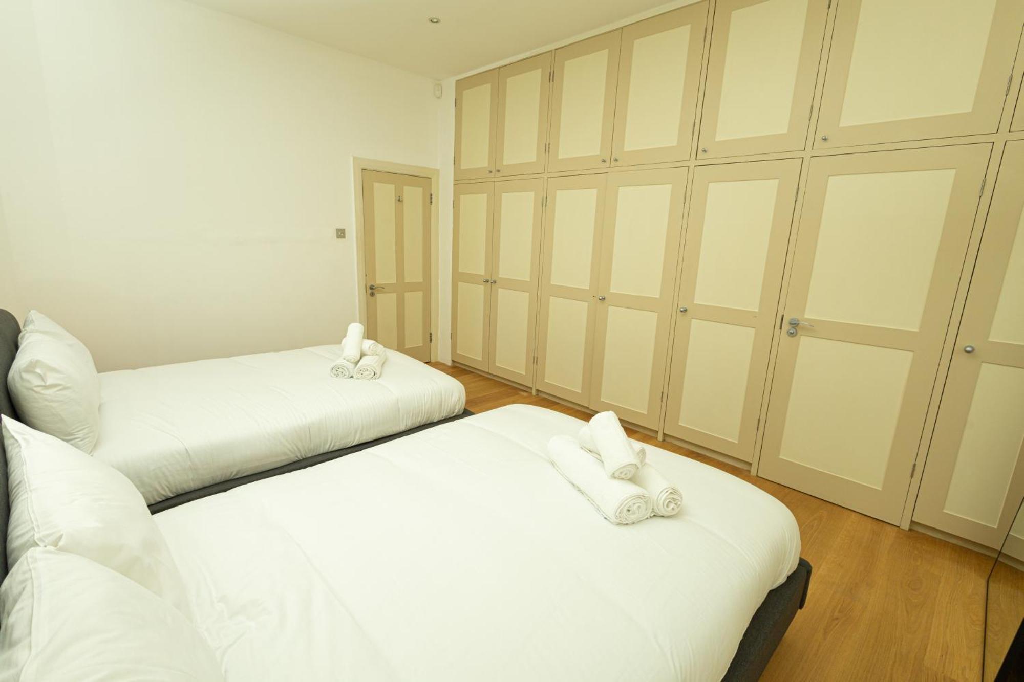 2Bedroom Gem In The Heart Of Kensington Лондон Экстерьер фото